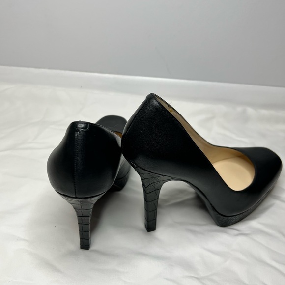 Nine West Pumps size US8.5M - Picture 5 of 8